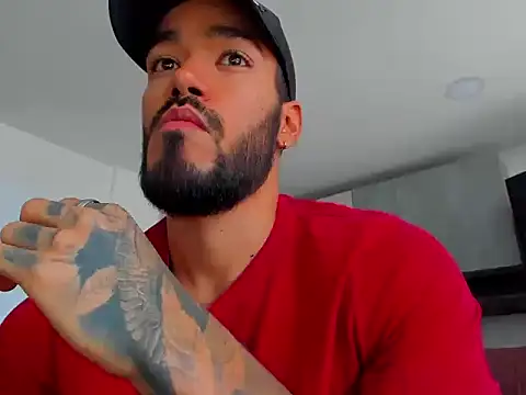 Snapshot of Alexander_Martines chatting on December 4, 8:06 pm Alexander Martines online show from December 4, 8:06 pm