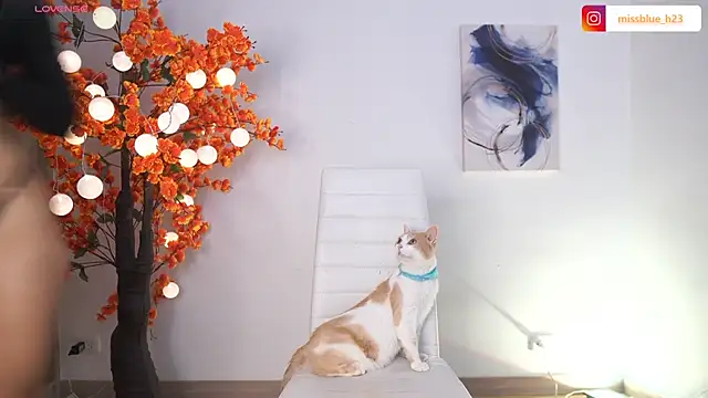 Snapshot of VictoriaHiill chatting on January 9, 5:15 pm VictoriaHiill online show from January 9, 5:15 pm