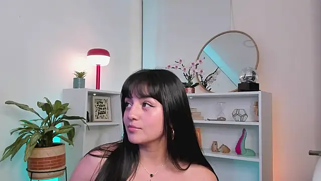 nahiapaws online show from July 18, 1:10 am