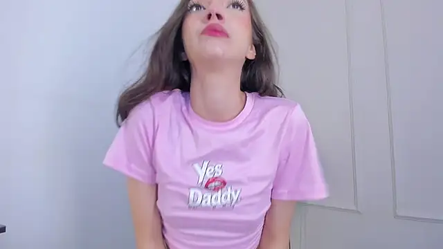 Snapshot of Mariapettit chatting on December 15, 11:55 am Mariapettit online show from December 15, 11:55 am