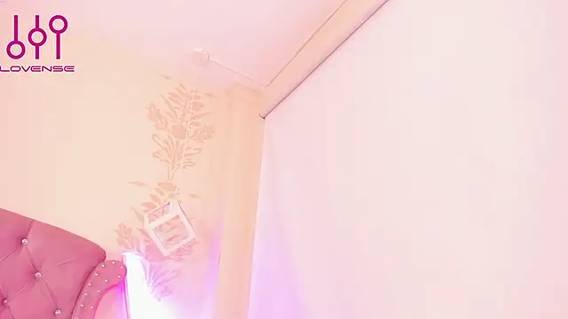 DaphneLloyd online show from September 19, 2:35 am