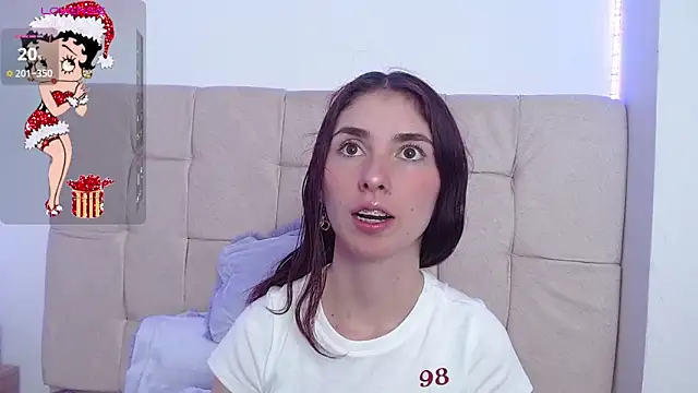 mildre303av online show from December 26, 8:00 pm