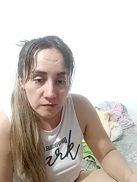 Isabel23zr online show from February 10, 2:10 pm