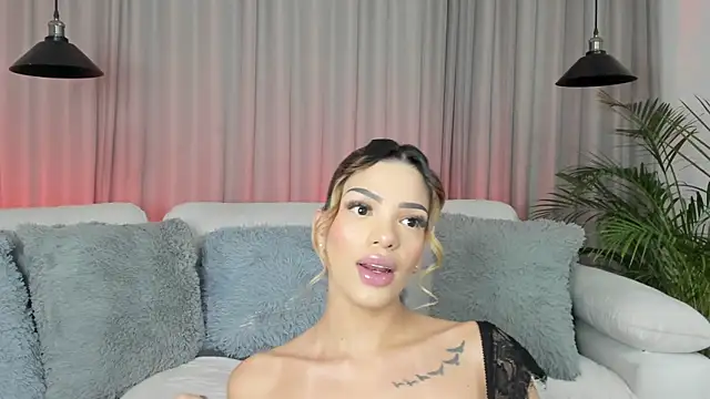 Snapshot of Ameliadickens chatting on July 23, 7:23 pm Ameliadickens online show from July 23, 7:23 pm