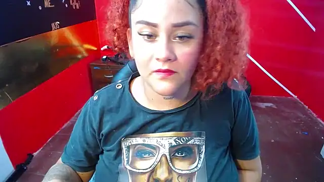 loly bigbooty4u online show from November 13, 6:23 am