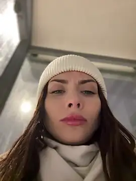 Accole online show from January 11, 5:29 pm