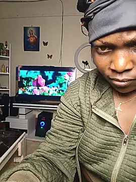 melaninebony1 online show from July 15, 10:04 pm