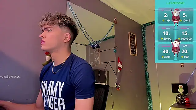 Snapshot of ANDRIUS_24 chatting on December 16, 11:44 am ANDRIUS 24 online show from December 16, 11:44 am