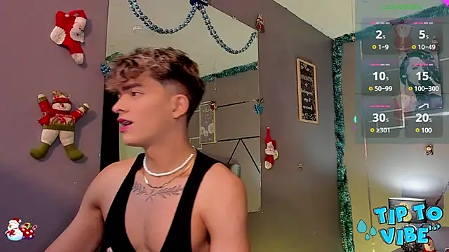 Snapshot of ANDRIUS_24 chatting on December 23, 11:47 am ANDRIUS 24 online show from December 23, 11:47 am