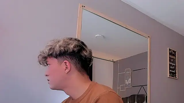 Snapshot of ANDRIUS_24 chatting on January 30, 1:10 pm ANDRIUS 24 online show from January 30, 1:10 pm