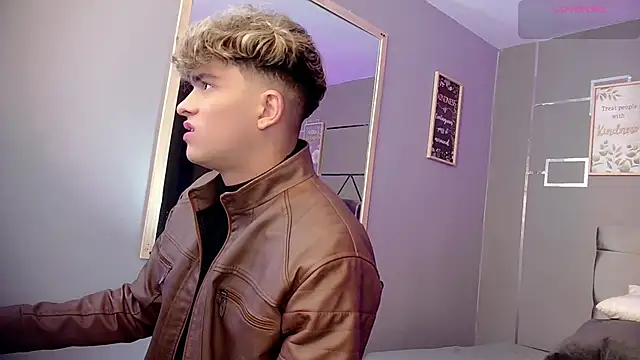 Snapshot of ANDRIUS_24 chatting on February 2, 1:19 pm ANDRIUS 24 online show from February 2, 1:19 pm