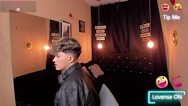 Snapshot of ANDRIUS_24 chatting on March 1, 2:34 pm ANDRIUS 24 online show from March 1, 2:34 pm