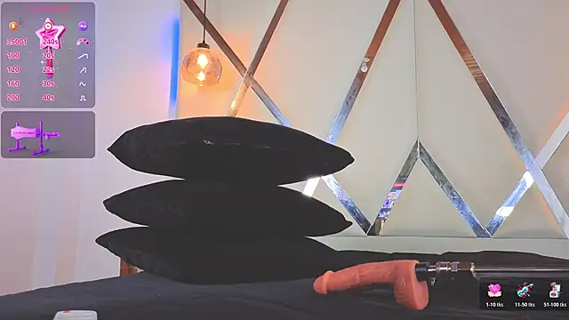 Snapshot of MarielQueenx chatting on November 6, 4:24 am MarielQueenx online show from November 6, 4:24 am