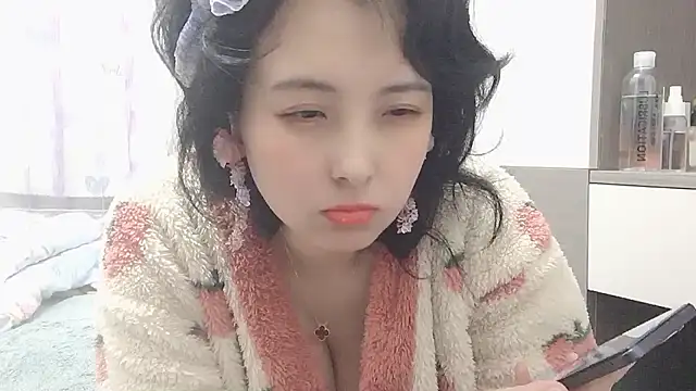 Hanicarrot online show from January 14, 2:22 pm