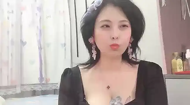 Hanicarrot online show from February 9, 1:00 am