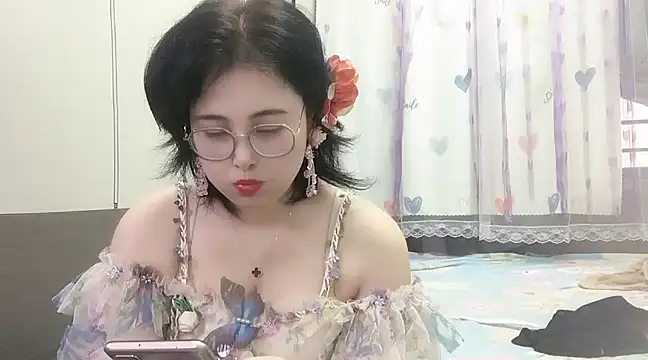 Hanicarrot online show from February 11, 8:48 am