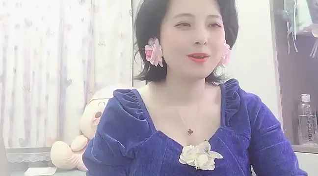 Hanicarrot online show from March 5, 5:08 pm