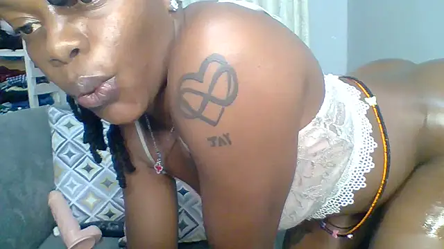 Petite 254 online show from November 28, 12:46 am