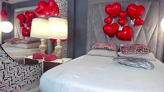 Snapshot of Hotsamantamature chatting on February 13, 7:42 pm Hotsamantamature online show from February 13, 7:42 pm