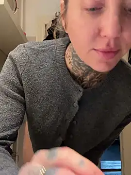 ElenaHaze online show from March 20, 8:31 am