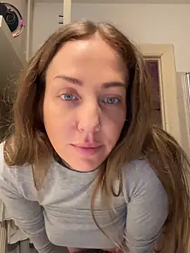 ElenaHaze online show from October 8, 5:27 am