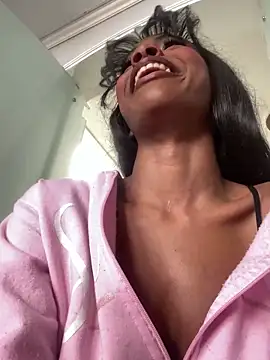 adaraSmiith online show from December 11, 5:59 pm