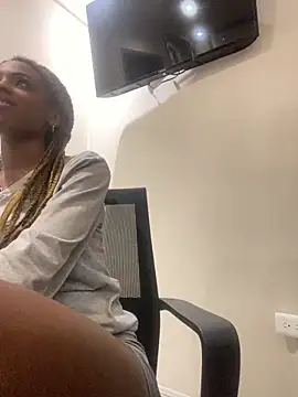 adaraSmiith online show from January 14, 11:42 am