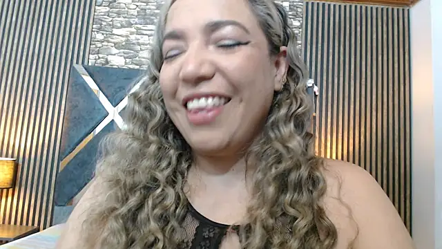 Snapshot of marie_hss chatting on May 14, 7:42 pm marie hss online show from May 14, 7:42 pm