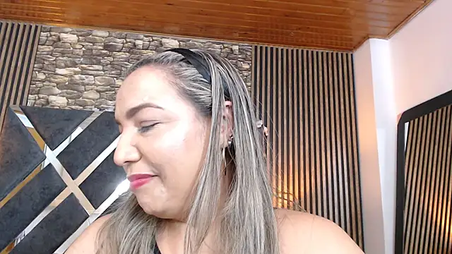 Snapshot of marie_hss chatting on May 20, 7:42 pm marie hss online show from May 20, 7:42 pm