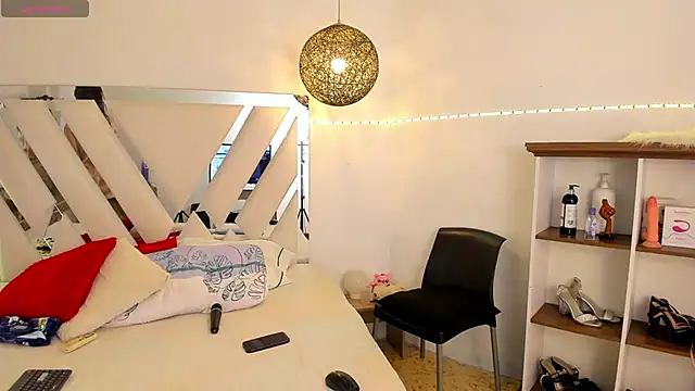 rose scottt online show from January 13, 12:13 pm