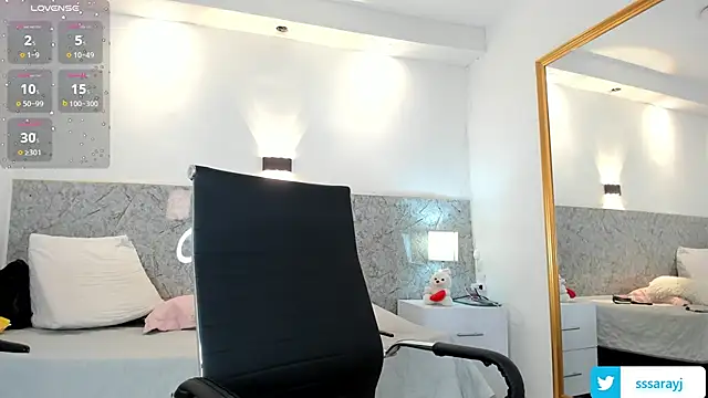 Snapshot of Saraycum chatting on January 15, 7:44 pm Saraycum online show from January 15, 7:44 pm