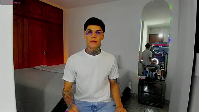 Snapshot of Jordyrodriiguez chatting on January 6, 6:25 am Jordyrodriiguez online show from January 6, 6:25 am