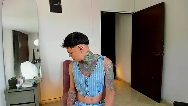 Snapshot of Jordyrodriiguez chatting on October 17, 4:53 pm Jordyrodriiguez online show from October 17, 4:53 pm