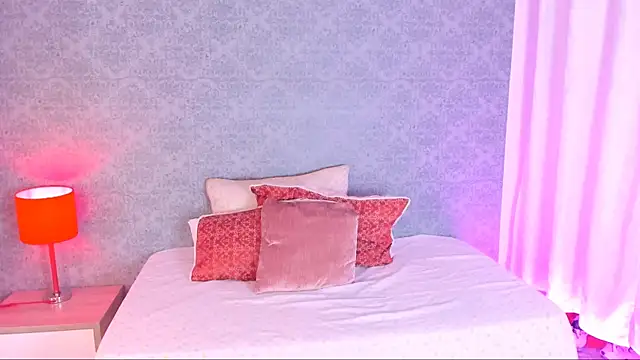 CatrinaRossi online show from January 15, 9:30 pm