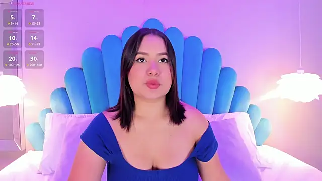 HannaKarson online show from February 25, 11:30 am