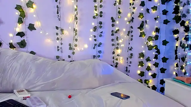 Natasha Nasty2 online show from December 28, 3:37 am