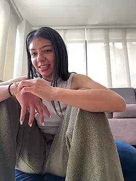 Snapshot of Liissa_cute_ chatting on July 13, 4:43 pm Liissa cute online show from July 13, 4:43 pm