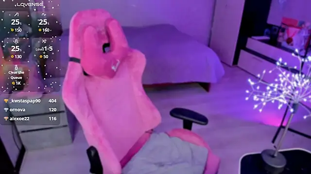 Snapshot of The_love_project chatting on January 24, 11:45 pm The love project online show from January 24, 11:45 pm