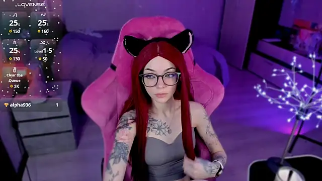 Snapshot of The_love_project chatting on January 26, 12:58 am The love project online show from January 26, 12:58 am