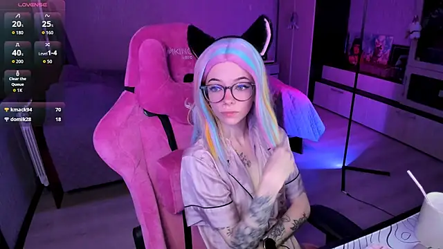 Snapshot of The_love_project chatting on October 18, 11:05 pm The love project online show from October 18, 11:05 pm