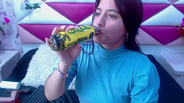 MariaClay online show from February 28, 4:20 pm