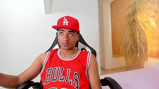 Snapshot of ANGEL_NICOLAS chatting on March 13, 9:05 pm ANGEL NICOLAS online show from March 13, 9:05 pm