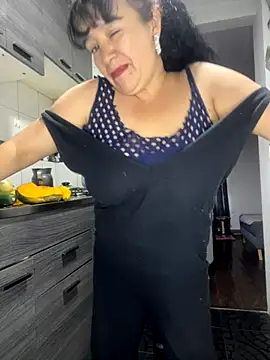 Sweeetness Milf online show from October 31, 6:20 pm