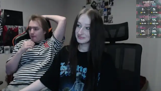 Snapshot of camcoupbang chatting on February 18, 10:58 pm camcoupbang online show from February 18, 10:58 pm