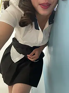 Snapshot of andii-1 chatting on March 8, 5:07 am andii-1 online show from March 8, 5:07 am