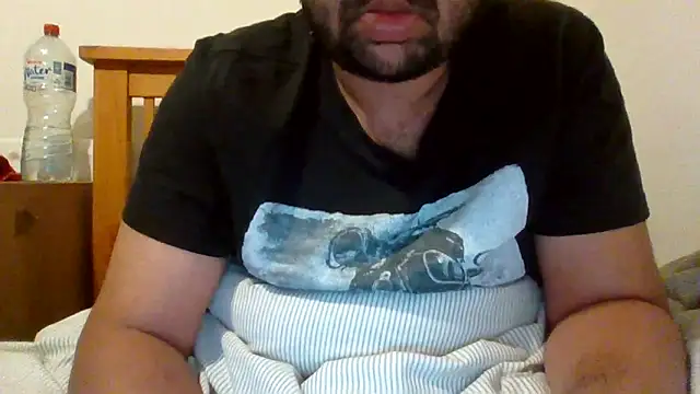 Snapshot of whoreboi98 chatting on May 23, 10:47 pm whoreboi98 online show from May 23, 10:47 pm