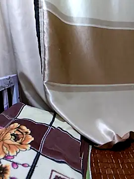 Snapshot of _Mira_69_ chatting on February 4, 7:03 am Mira 69 online show from February 4, 7:03 am