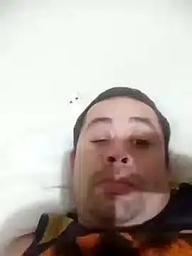 Snapshot of juanbenitez2 chatting on March 16, 4:34 pm juanbenitez2 online show from March 16, 4:34 pm