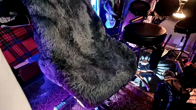 Snapshot of Barry_Indica chatting on December 15, 12:18 am Barry Indica online show from December 15, 12:18 am