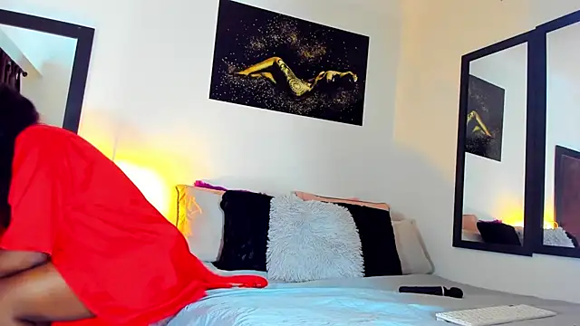 Snapshot of KimberlyBanks2 chatting on October 25, 3:18 pm KimberlyBanks2 online show from October 25, 3:18 pm